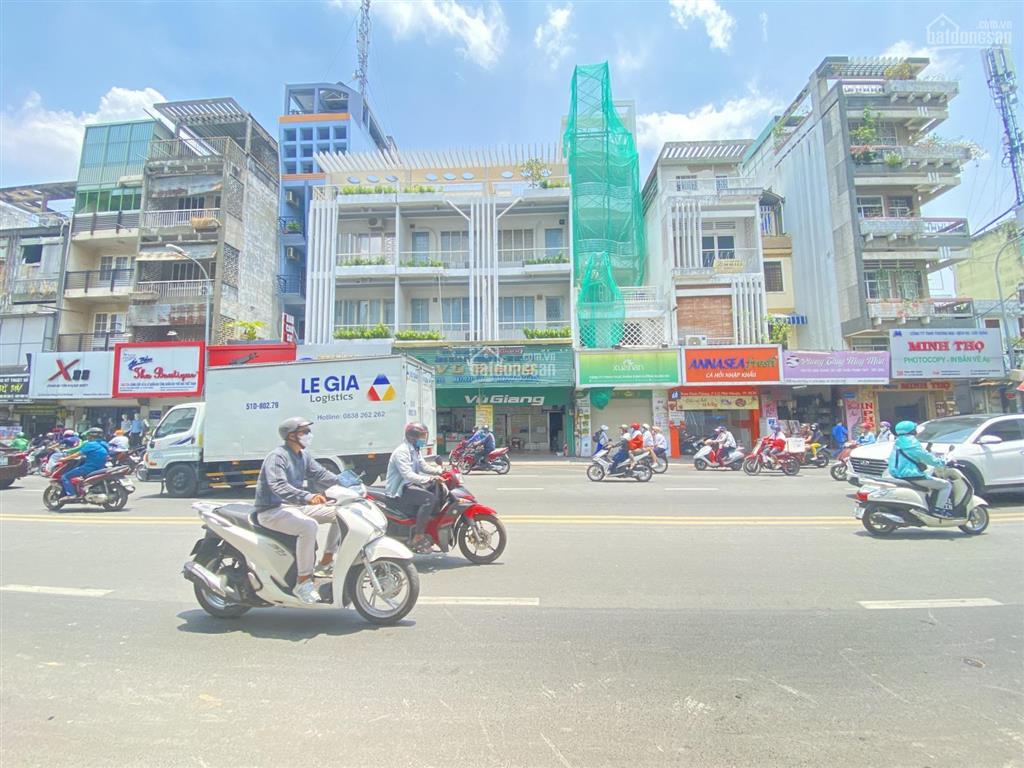 Cho thuê tòa số 303 phan đình phùng, phú nhuận, dt 8.5x35m nở hậu 11m, 1 trệt 5 lầu, dtsd 1.400m2