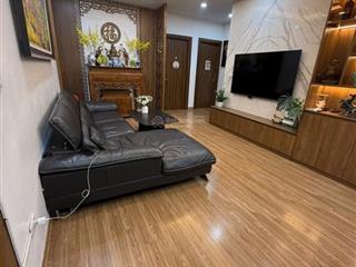 K35 tân mai
em bán căn góc 3 pn 85 m2 toà n01b
giá 7.3 tỷ full đồ