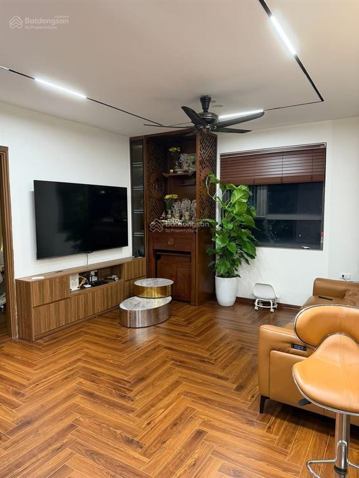 Chính chủ bán căn góc 3 mặt thoáng 96m
chung cư k35 tân mai full nội thất cao cấp sổ sẵn