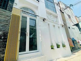 Bán nhà 1 trệt 1 lầu . ngay cầu tân thuận . giáp ranh quận 4 . sổ hồng hoàn công . giá chỉ 4ty790tr