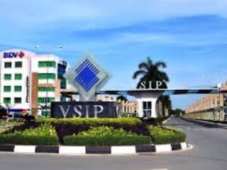 Chính chủ cần bán gấp lô đất 300m2 đường d6, kdc việt sing phân lô được