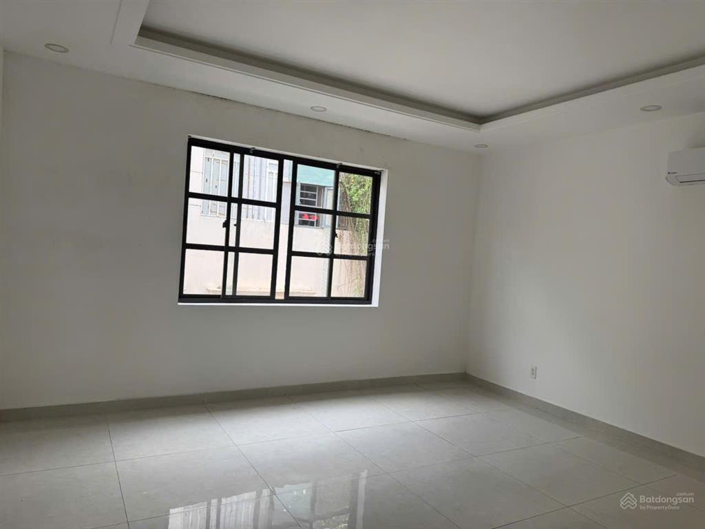 Bán nhà đường phan văn trị cityland park hills, có thang máy. giá 28,5 tỷ
