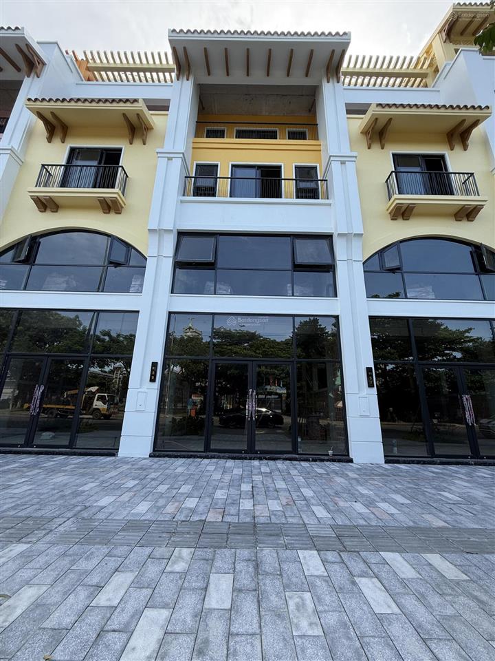 Căn góc mặt sông hàn ngang 9.7m nhìn thẳng bến du thuyền giá tốt  sở hữu lâu dài, 10/2025 nhận nhà