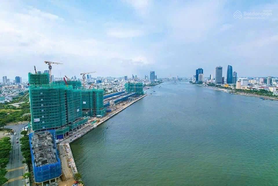 Căn góc mặt sông hàn ngang 9.7m nhìn thẳng bến du thuyền giá tốt  sở hữu lâu dài, 10/2025 nhận nhà