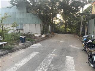 Cho thuê đất đối diện chung cư ricca