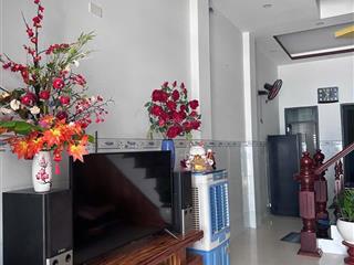 Bán nhà khu at vĩnh hải mt đường betoong 8m gần biển nha trang