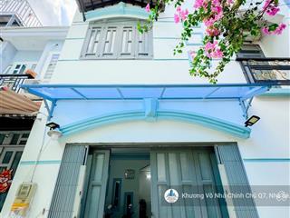 Bán nhà sổ riêng đường huỳnh tấn phát, quận 7  6,2m x 9,5m  cạnh phú mỹ hưng  6tỷ5