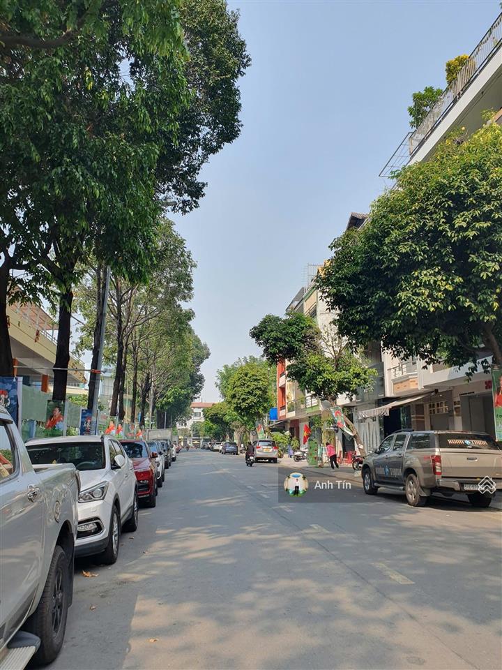 Duy nhất! dt 4,5x15m  mặt tiền khu đường hoa  ngay phan xích long, hđt 25 tr/th, giá 18,5 tỷ