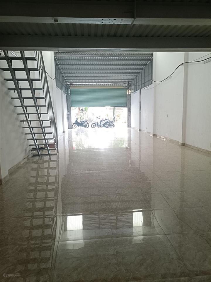 Bán nhà mặt tiền lê thị hồng gấm 136m2 ngang 7m chỉ 6,99 tỷ.