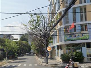 Bán toà căn hộ hải châu.4 tâng 12 phòng,dòng tiền 400tr/năm.đường 7,5m.trung tâm hải châu.chính chủ