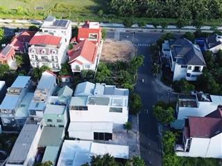 Siêu phẩm góc 2 mặt tiền sát sông.sát đại lộ thăng long.giá đầu tư nhỉnh 9tỷ