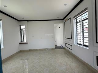 Bán nhà 4 tầng mới mặt tiền đường 7,5m.122m2 ngang 5m.đang cho thuê 18tr/tháng.