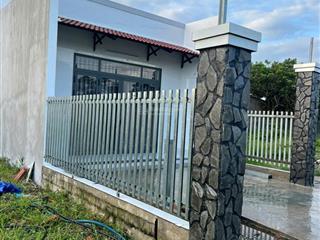 Nhà đẹp mới hoàn thiện  sẵn sàng dọn vào ở ngay
