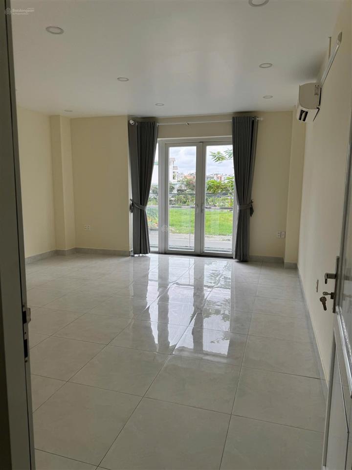 Shophouse merita mặt tiền liên phường 3 lầu 5x20 4pn 3wc