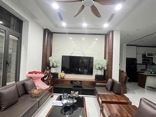Chủ cần bán gấp lk foresa xuân phương 95m2*4 tầng, view công viên, hoàn thiện đẹp, giá đầu tư