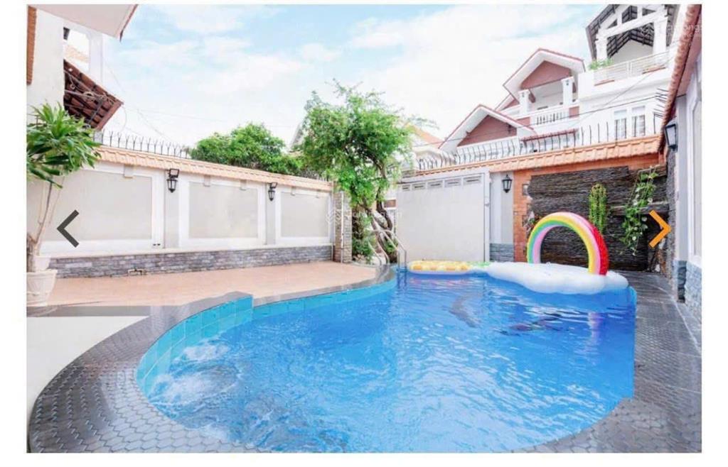 Bán gấp bt ở lạc long quân  võ thị sáu 22 tỷ 189m2 chính chủ sổ hồng hoàn công gần công viên, biển