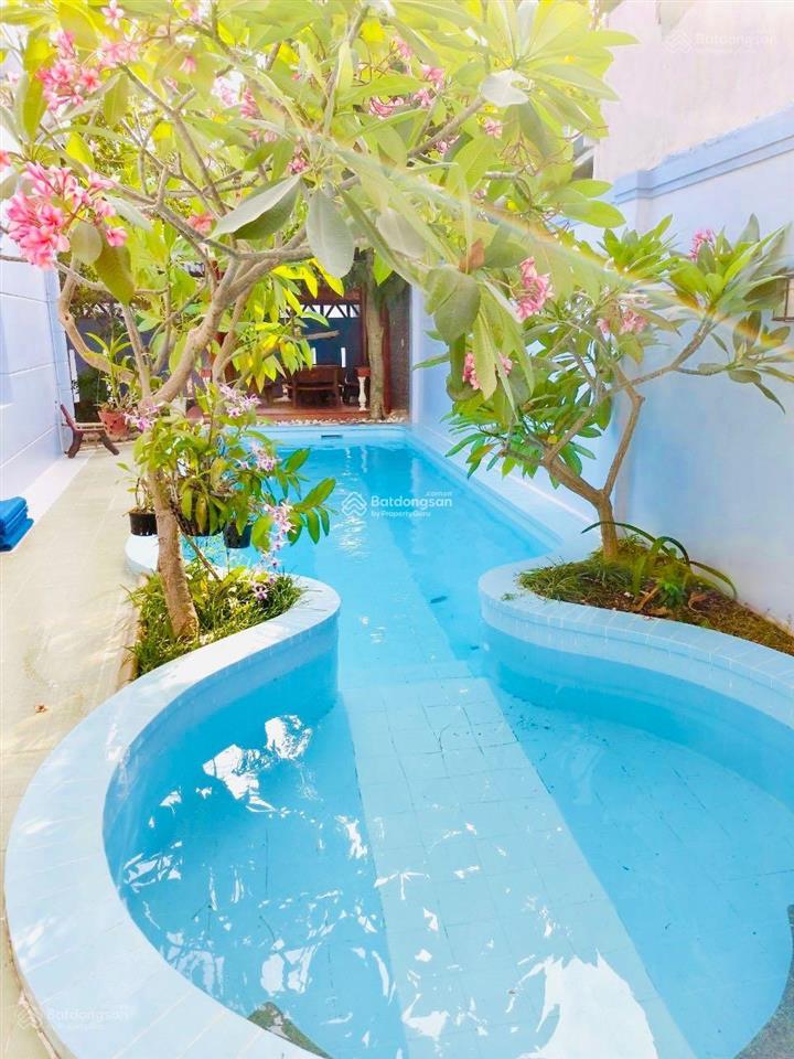 Bán biệt thự võ thị sáu, p2, vũng tàu, 340m2, 1 trệt, 1 lầu hồ bơi sân vườn rộng, giá chỉ 25 tỷ tl