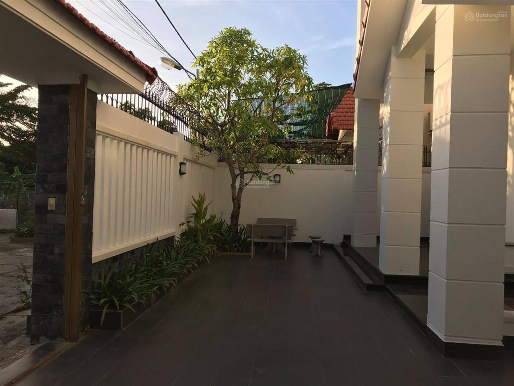 Chính chủ bán biệt thự biển phương nam 19.5 tỷ phường 8 vũng tàu dt 192.5m2 cách biển 300m đi bộ