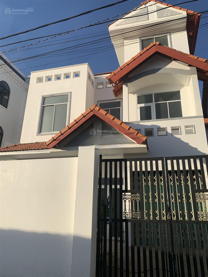 Chính chủ bán biệt thự biển phương nam 19.5 tỷ phường 8 vũng tàu dt 192.5m2 cách biển 300m đi bộ