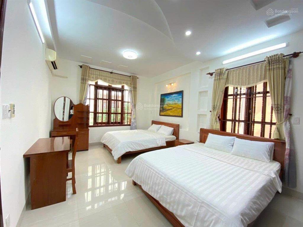 Chính chủ bán biệt thự biển phương nam 19.5 tỷ phường 8 vũng tàu dt 192.5m2 cách biển 300m đi bộ