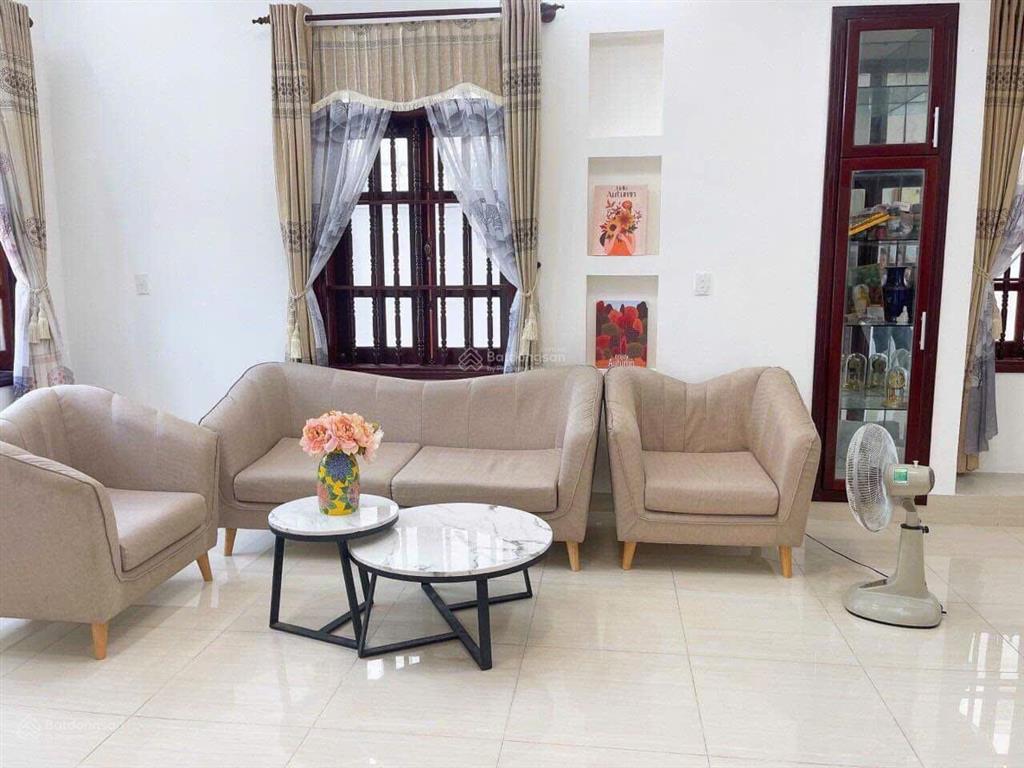 Chính chủ bán biệt thự biển phương nam 19.5 tỷ phường 8 vũng tàu dt 192.5m2 cách biển 300m đi bộ