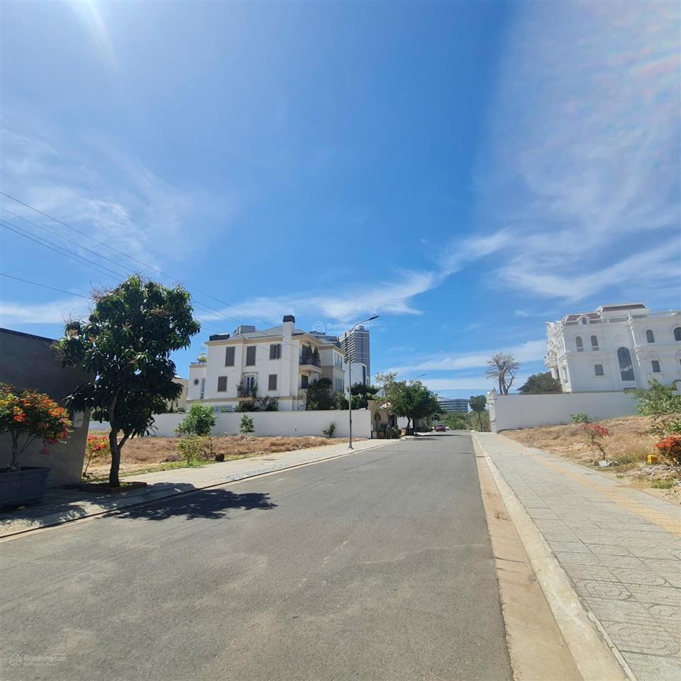 Cần tiền bán lô đất biệt thự đồi ngọc tước 2, vũng tàu, 553,5m2 giá chỉ 60 triệu/m2 có thương lượng