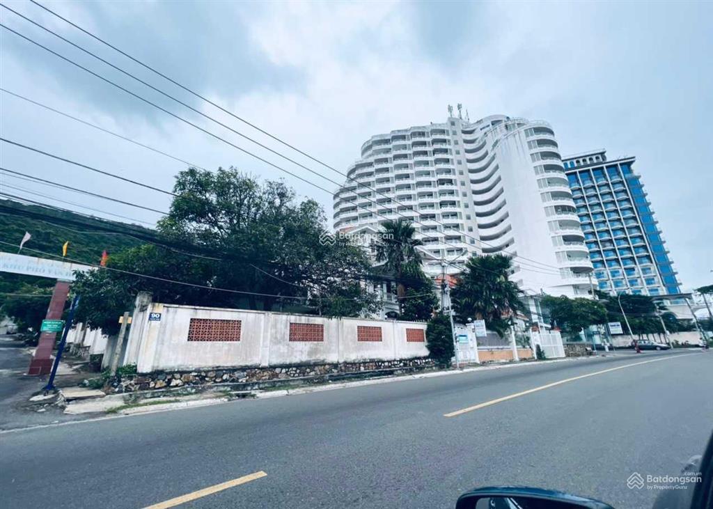 Bán 5 lô mặt tiền trần phú vũng tàu (trọn view biển sổ hồng thổ cư xây dựng an toàn) 100m2  400m2