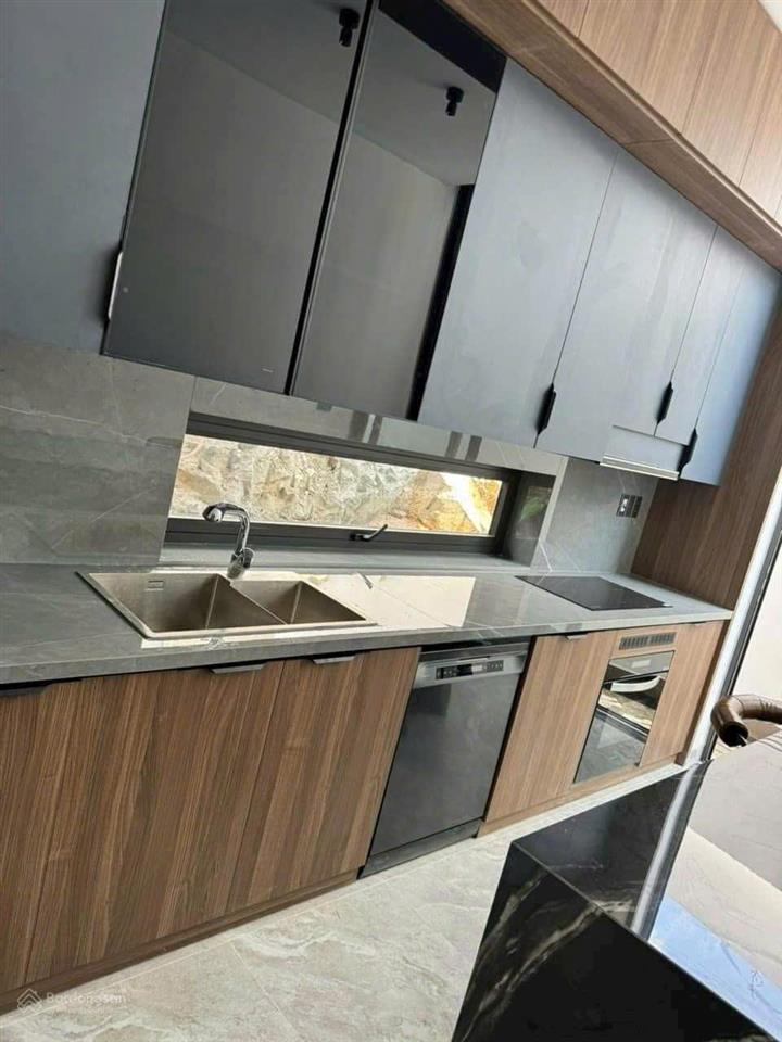 Bán biệt thự biển dt 336m2 giá chỉ 25 tỷ  phan chu trinh, phường 2, vũng tàu  sổ hồng riêng