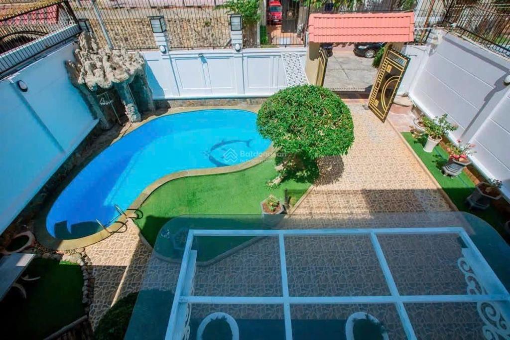 Bán biệt thự biển vip đồi ngọc tước, bãi sau tp vũng tàu, dt 355m2 hồ bơi sân vườn  giá chỉ 36 tỷ