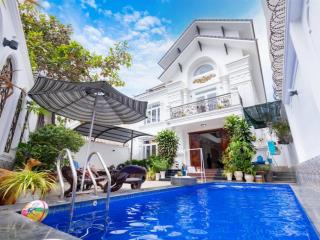 Chính chủ bán biệt thự 300m2 hồ bơi vũng tàu giá 25.9 tỷ, cách biển 600m, biệt thự mới nội thất vip