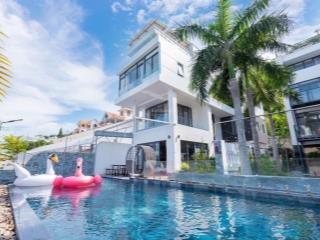Định cư nước ngoài bán gấp biệt thự thượng lưu 450m2 đồi sứ biển bãi trước vũng tàu view biển 100%