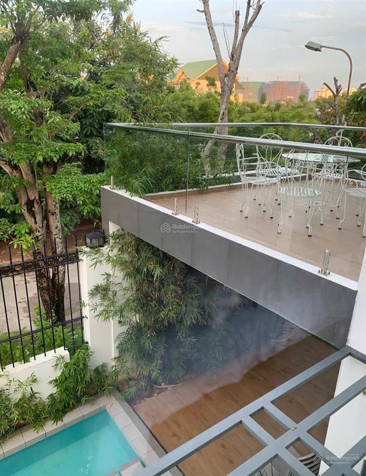 Bán biệt thự 322m2 góc 2 mt khu bt thanh bình  long cung vũng tàu, 35 tỷ cách biển sungroup 150m