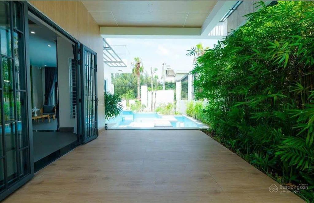 Bán biệt thự 322m2 góc 2 mt khu bt thanh bình  long cung vũng tàu, 35 tỷ cách biển sungroup 150m