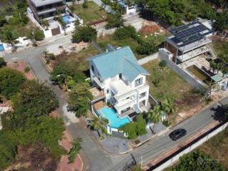 Bán biệt thự 322m2 góc 2 mt khu bt thanh bình  long cung vũng tàu 32 tỷ cách biển sungroup 150m