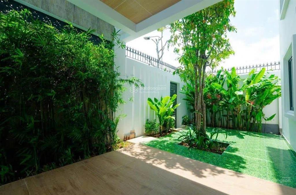 Bán biệt thự 322m2 góc 2 mt khu bt thanh bình  long cung vũng tàu, 35 tỷ cách biển sungroup 150m