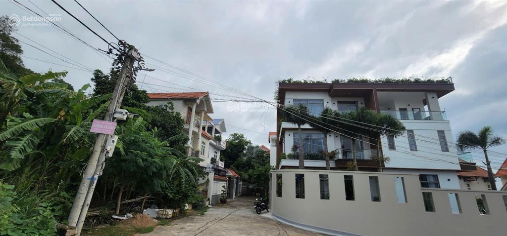Bán đất biệt thự đẹp (góc 2 mặt tiền) dt 244m2 giá 17 tỷ khu bt cao cấp phường 4, vũng tàu gần biển