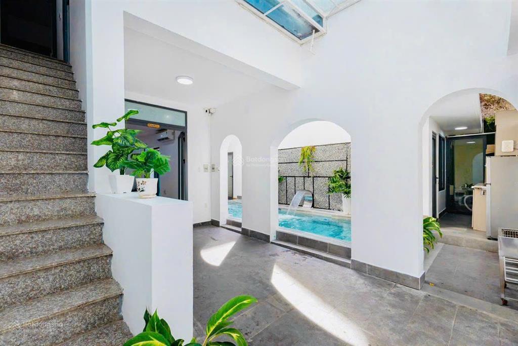 Bán biệt thự mới hồ bơi gần biển dt 130m2 võ thị sáu, vũng tàu giá chỉ 16 tỷ cho thuê dòng tiền tốt