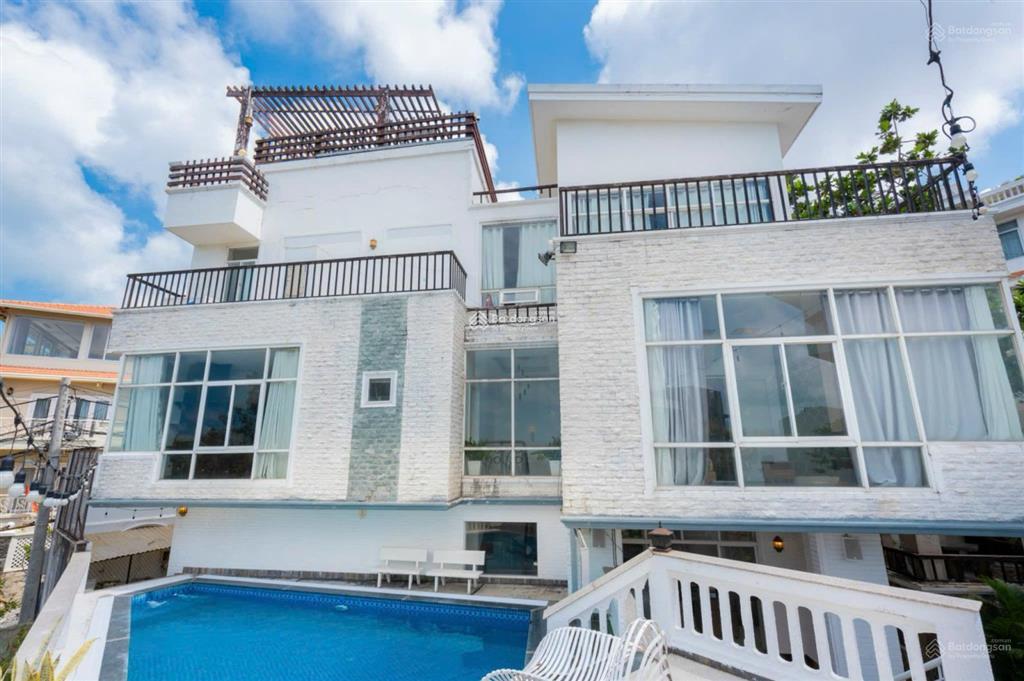Bán biệt thự view biển (đồi sứ bãi trước vũng tàu), 262.9m2 giá 30 tỷ đối diện thủy cung du thuyền