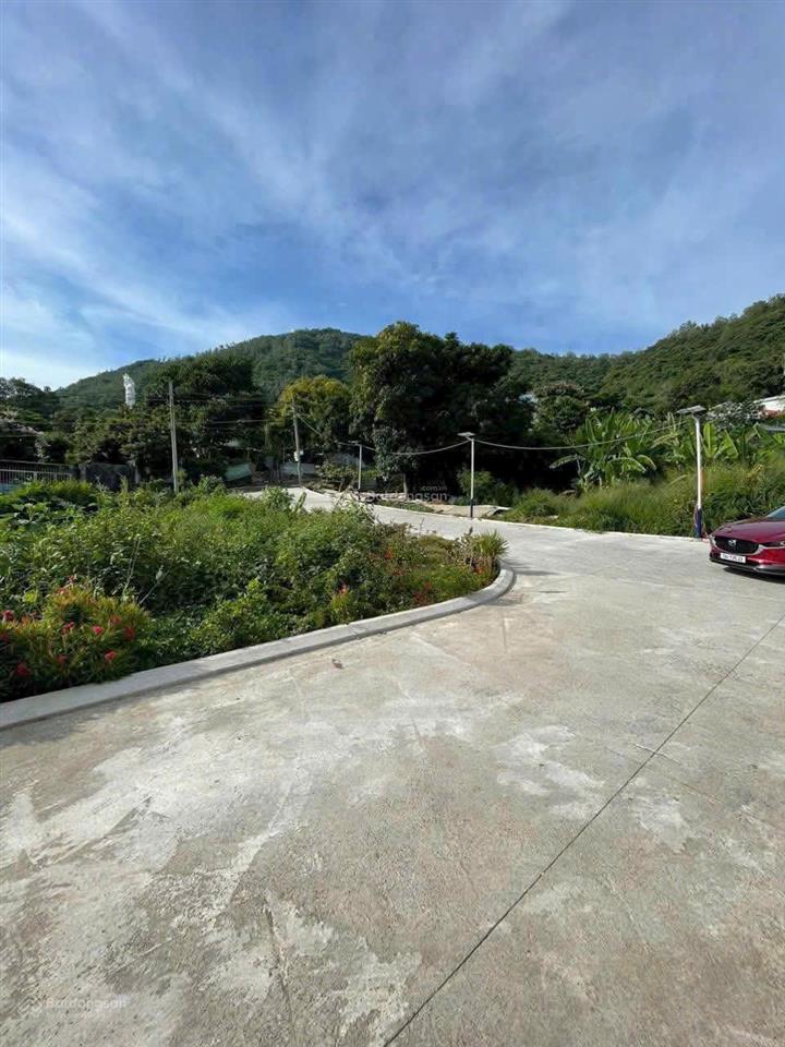 Bán đất biển trần phú, vũng tàu dt 160m2 (10x15.5m) giá chỉ 11 tỷ  cách biển 200m mát mẻ quanh năm