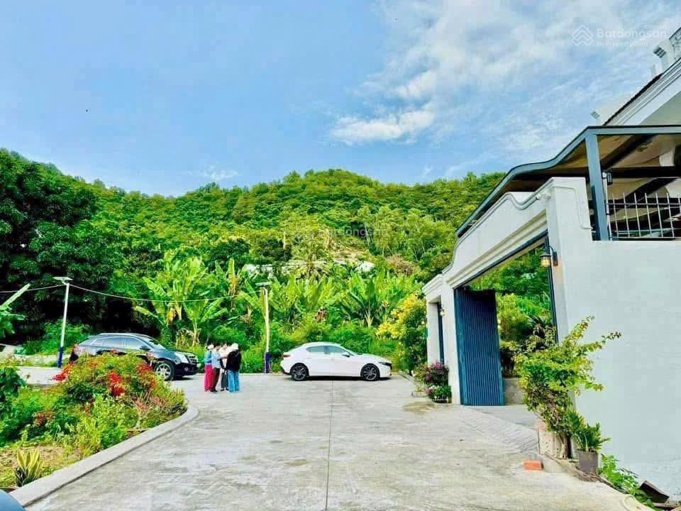 Bán đất biển trần phú, vũng tàu dt 160m2 (10x15.5m) giá chỉ 11 tỷ  cách biển 200m mát mẻ quanh năm