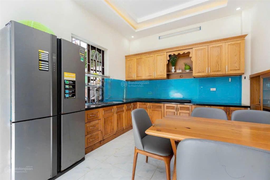 Bán biệt thự lạc long quân 327m2 ngay sát công viên hồ + biển (cách 100m)  sổ hồng hoàn công 28 tỷ