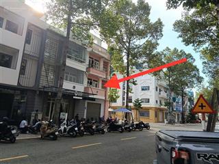 Bán nhà lô gốc 3 mặt tiền tp mới bđ diện tích 122m2 giá 8.9 tỷ,  0982 383 ***