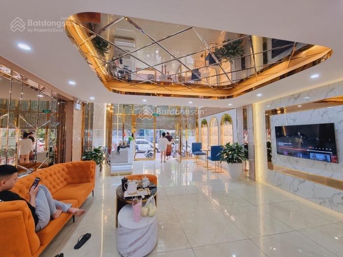 Nhà tây hồ vị trí vàng kinh doanh dòng tiền 215m2 xây toà 10 tầng thang máy view hồ tây quá đẹp