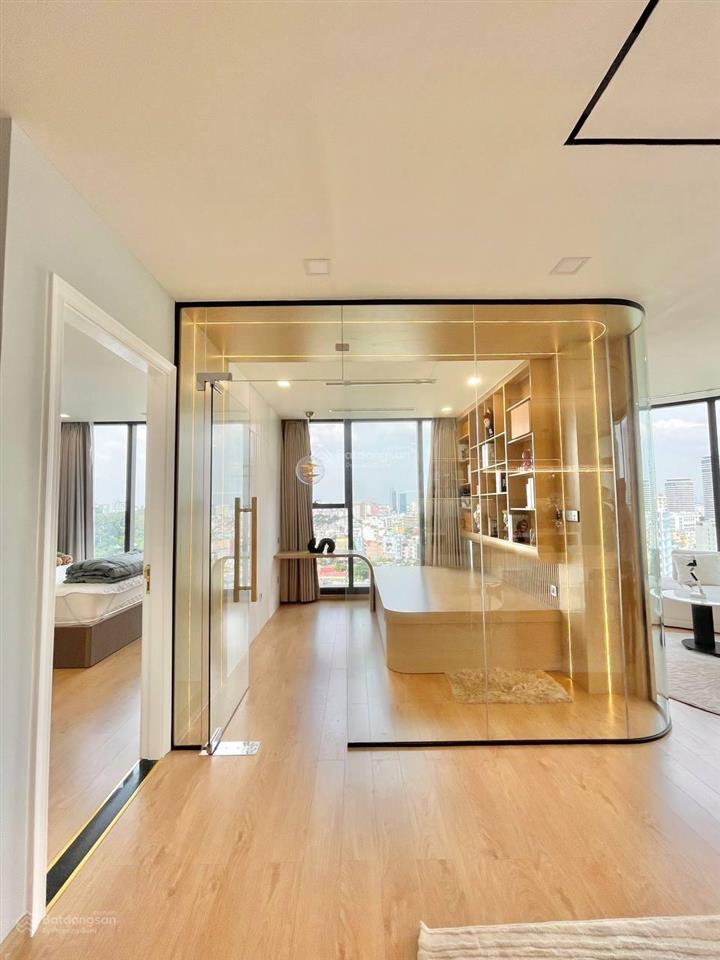 Định cư cần bán gấp 5 căn hộ 23 tỷ 3pn 110m2 vinhomes golden river quận 1