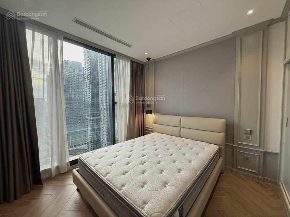 Top 5 căn bán, vòng cung hoa hậu vinhomes golden river quận 1