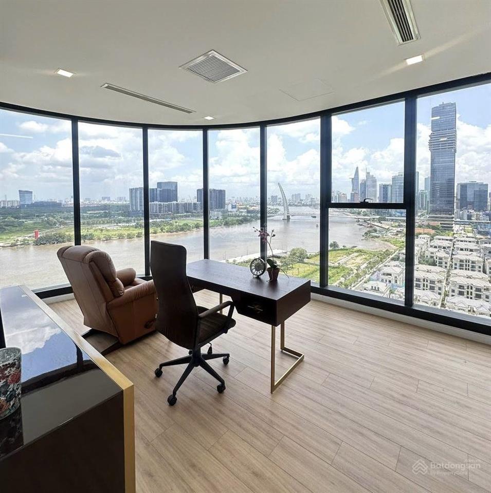 Top 5 căn bán, vòng cung hoa hậu vinhomes golden river quận 1