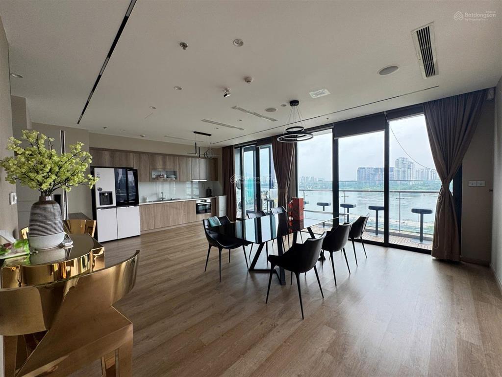 Bán 3pn vòng cung 121m2, vinhomes golden river 37ty