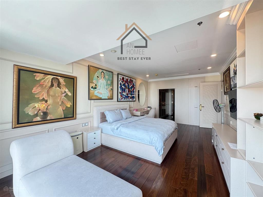 Cho thuê căn góc view bitexco 3pn vinhomes đồng khởi 170m,95 triệu nội thất cao cấp vào ở liền