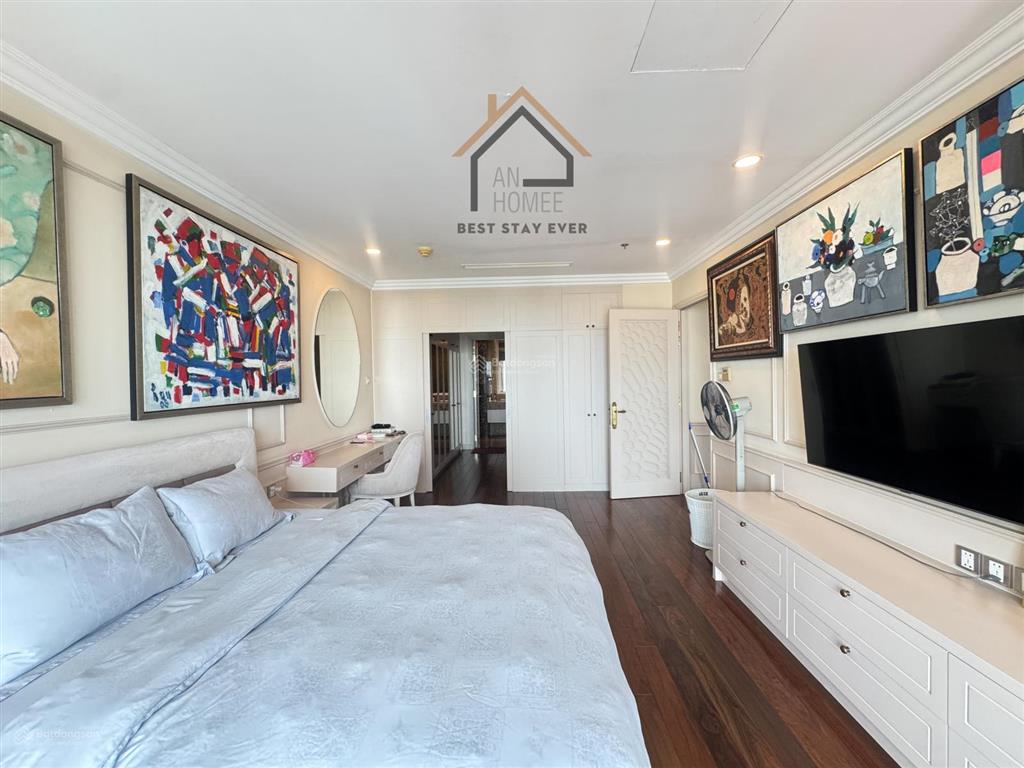 Cho thuê căn góc view bitexco 3pn vinhomes đồng khởi 170m,95 triệu nội thất cao cấp vào ở liền