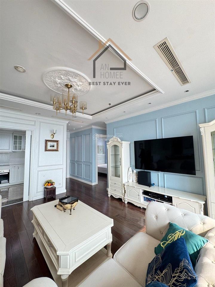 Vừa trống 3pn 175m2, 70tr/th cho thuê vinhomes đồng khởi q1